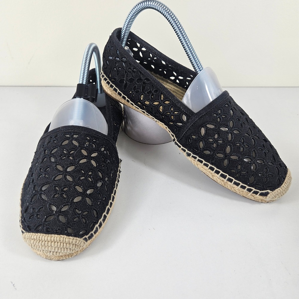 Michael Kors Darci Women ~7 Black Espadrille Flats Floral Eyelet Cutout Shoes